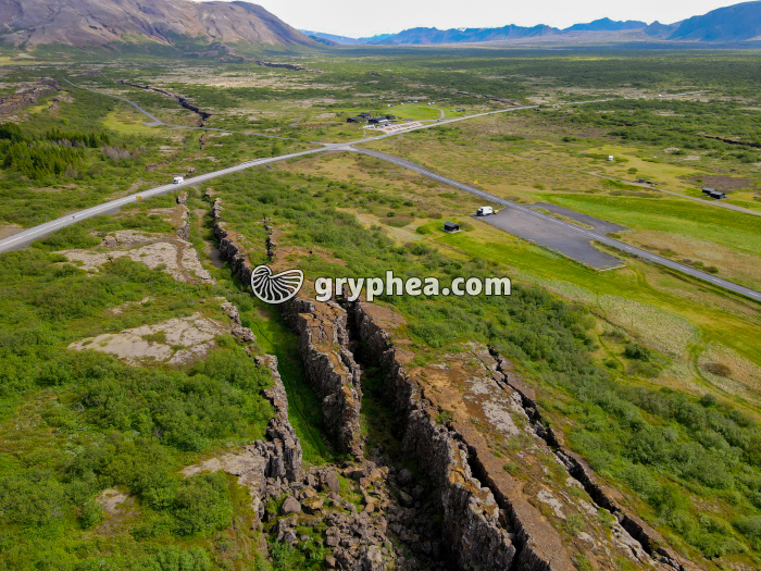 Zone de fracturation de la croûte terrestre (Thingvellir, Islande) - gryphea.org